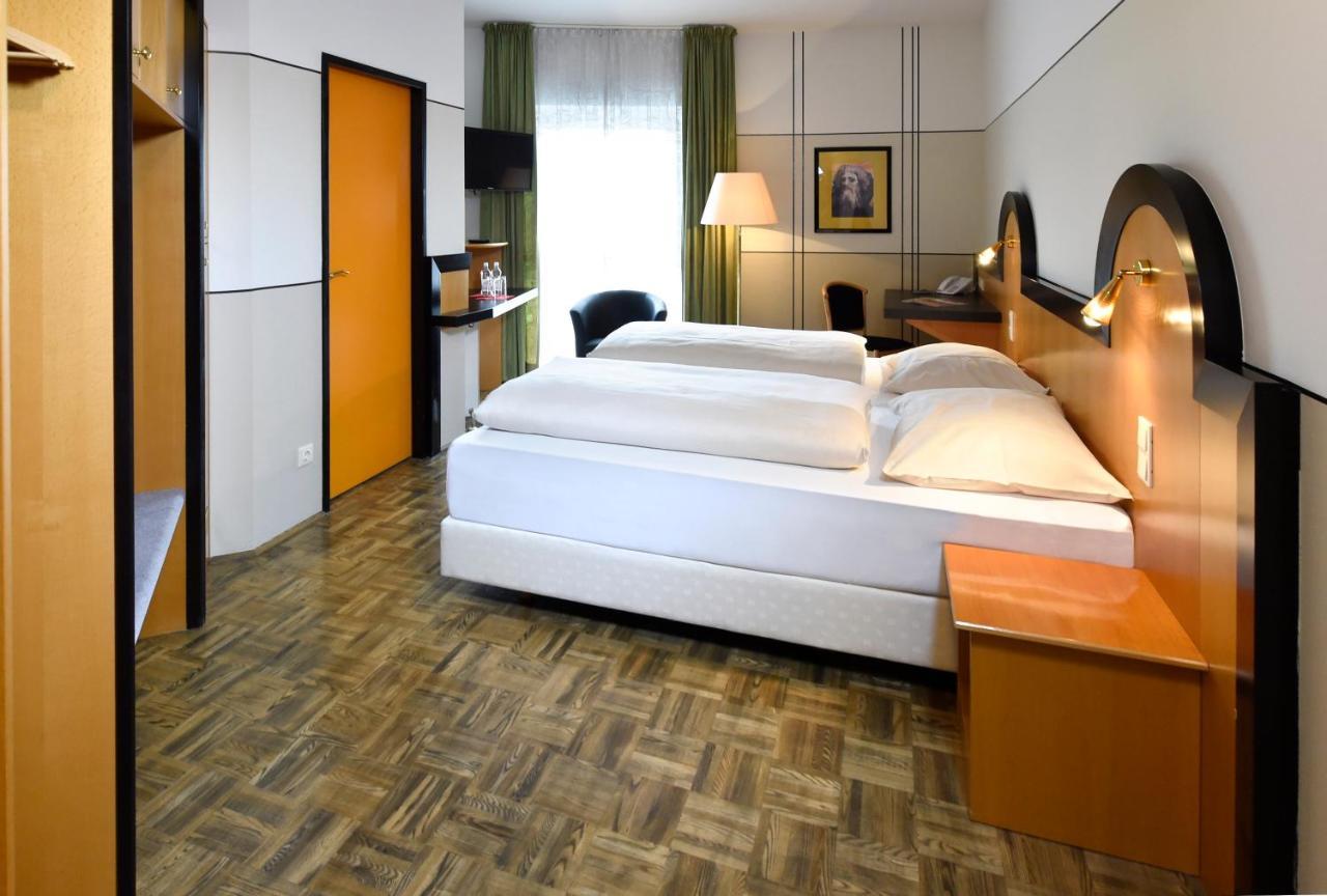 Hotel Fuchspalast Sankt Veit an der Glan Bagian luar foto